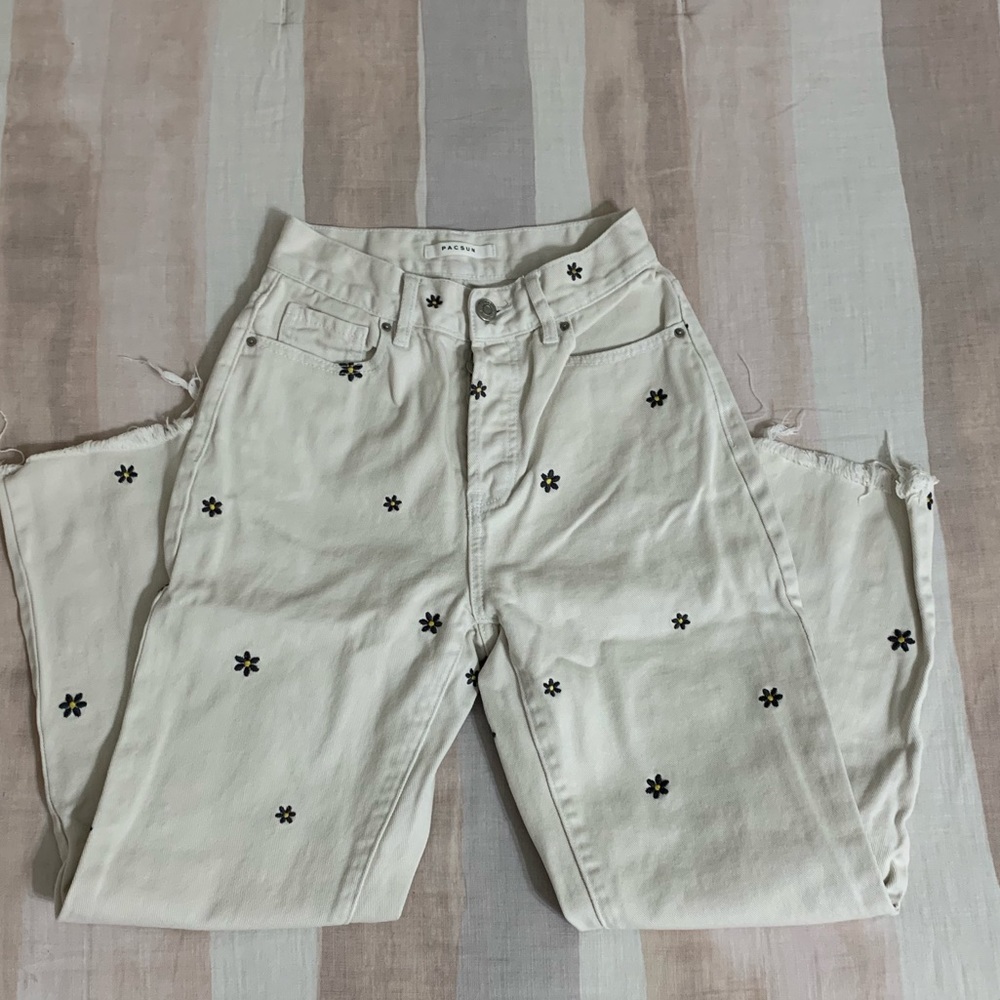 pacsun flower jeans! cutest